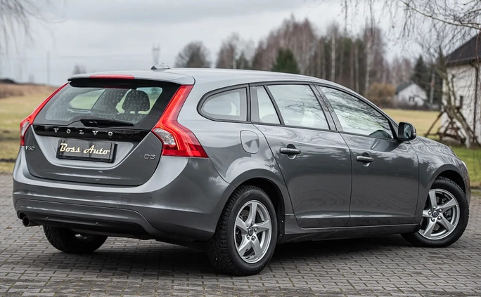 Volvo V60 cena 52900 przebieg: 125976, rok produkcji 2015 z Tłuszcz małe 436